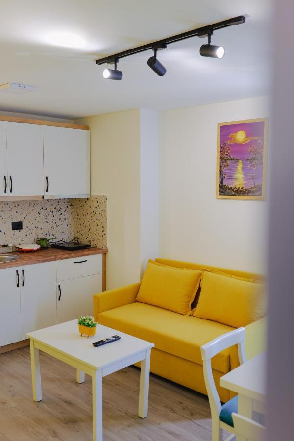 2E Apartments ساراندا المظهر الخارجي الصورة